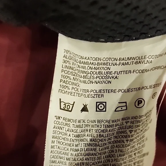 Levis Puffer coat with hood - Picture 11 of 14